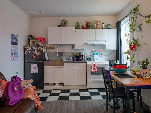 3203 Kingsway Ave, Port Alberni, BC - Indoor Photo Showing Kitchen