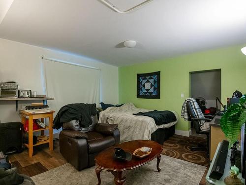 3203 Kingsway Ave, Port Alberni, BC - Indoor Photo Showing Bedroom