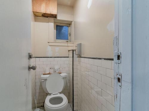 3203 Kingsway Ave, Port Alberni, BC - Indoor Photo Showing Bathroom