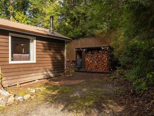 379 Hemlock Ave, Gabriola Island, BC 