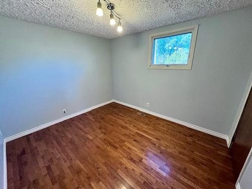 276 Mary Street W, Thunder Bay, ON - Indoor Photo Showing Other Room