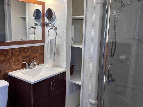 6 Stewart Street, Marathon, ON - Indoor Photo Showing Bathroom