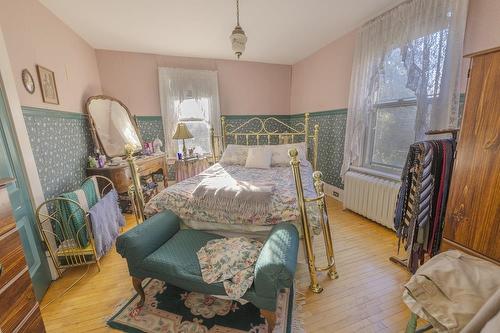 233 Elgin Street, Thunder Bay, ON - Indoor Photo Showing Bedroom