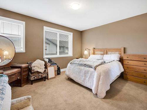 34-2046 Robson Place, Kamloops, BC - Indoor Photo Showing Bedroom