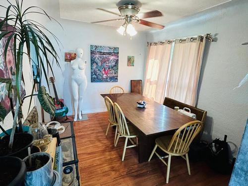 653 Sydney Ave, Kamloops, BC - Indoor Photo Showing Dining Room