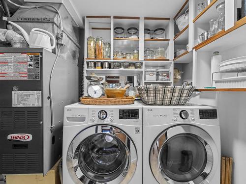 7-137 Mcgill Rd, Kamloops, BC - Indoor Photo Showing Laundry Room