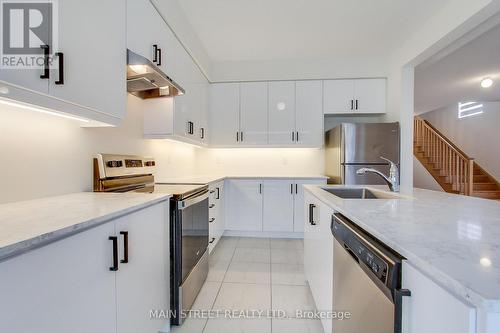 50 Rochester Drive, Barrie, ON - Indoor Photo Showing Kitchen With Stainless Steel Kitchen With Upgraded Kitchen