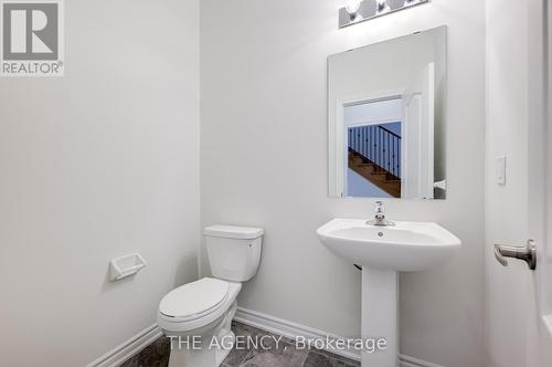 225 Palace Street, Thorold, ON - Indoor Photo Showing Bathroom