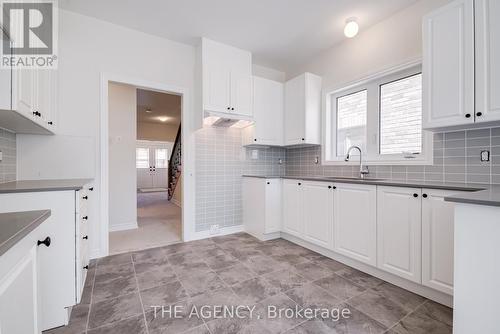 225 Palace Street, Thorold, ON - Indoor Photo Showing Kitchen