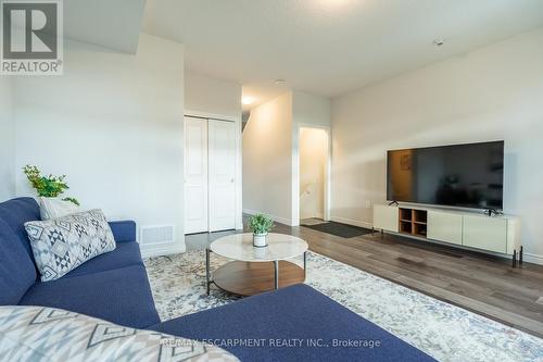 209 - 2620 Binbrook Road, Hamilton, ON - Indoor Photo Showing Living Room