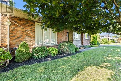 12 Broderick Avenue, Thorold, ON - Outdoor