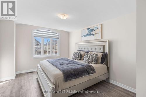 41 Starling Drive, Hamilton, ON - Indoor Photo Showing Bedroom