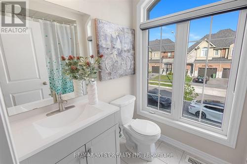 41 Starling Drive, Hamilton, ON - Indoor Photo Showing Bathroom