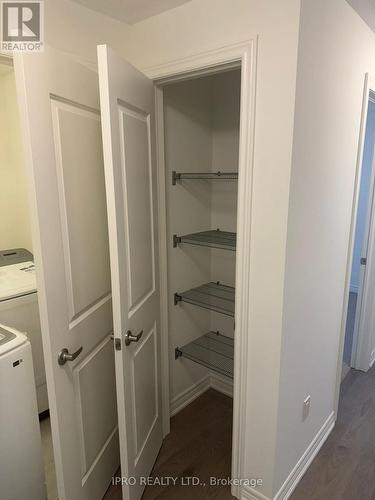 73 Picardy Drive, Hamilton, ON - Indoor Photo Showing Laundry Room