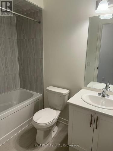 73 Picardy Drive, Hamilton, ON - Indoor Photo Showing Bathroom