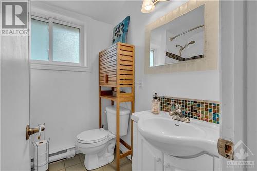 241 Pleasant Park Road, Ottawa, ON - Indoor Photo Showing Bathroom