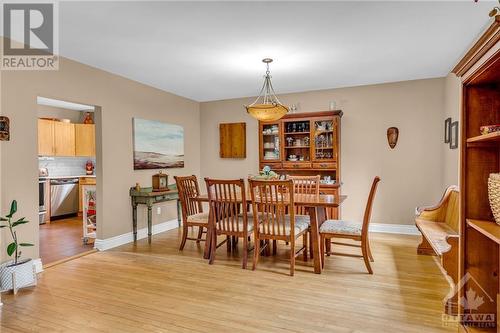 241 Pleasant Park Road, Ottawa, ON - Indoor Photo Showing Dining Room