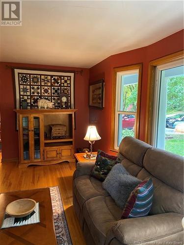 43 Gordon Street, Sussex, NB - Indoor Photo Showing Living Room