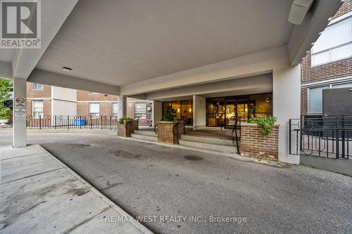 614 - 5 Shady Golfway, Toronto, ON - Outdoor