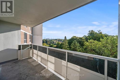 614 - 5 Shady Golfway, Toronto, ON - Outdoor With Balcony With Exterior