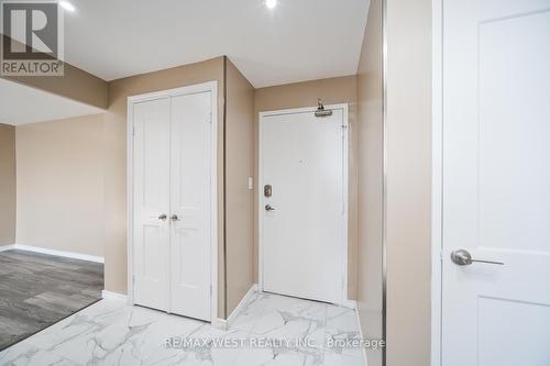 614 - 5 Shady Golfway, Toronto, ON - Indoor Photo Showing Other Room