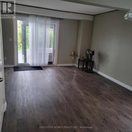 1411 Beaverbrook Court, Oshawa, ON - Indoor Photo Showing Other Room