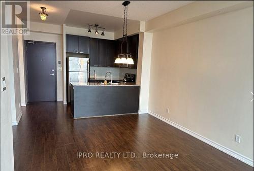 609 - 1328 Birchmount Road, Toronto, ON - Indoor Photo Showing Kitchen