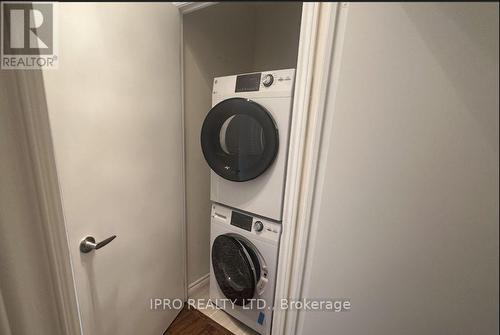 609 - 1328 Birchmount Road, Toronto, ON - Indoor Photo Showing Laundry Room