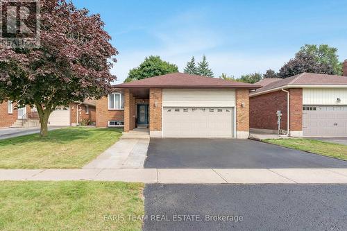 110 Chieftain Crescent, Barrie, ON - Outdoor With Facade