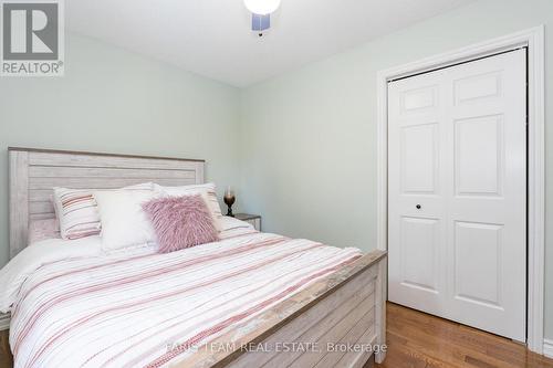 110 Chieftain Crescent, Barrie, ON - Indoor Photo Showing Bedroom