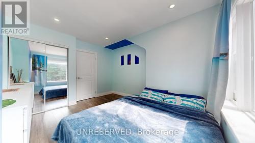 62 Mary Street, Brampton, ON - Indoor Photo Showing Bedroom