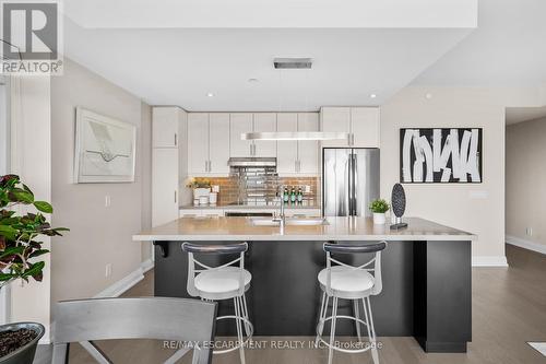 1508 - 2025 Maria Street, Burlington, ON - Indoor Photo Showing Kitchen With Upgraded Kitchen