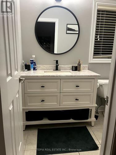 5405 Festival Drive, Mississauga, ON - Indoor Photo Showing Bathroom