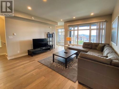 189 Van Arsdol Street, Prince Rupert, BC - Indoor Photo Showing Living Room