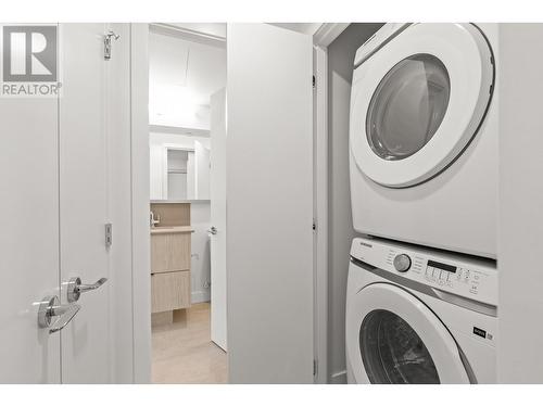 1488 Bertram Street Unit# 1103, Kelowna, BC - Indoor Photo Showing Laundry Room