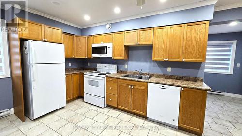 2 - 290 Elmgrove Avenue, Oshawa, ON - Indoor Photo Showing Kitchen With Double Sink