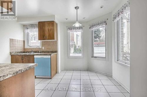 1101 - 28 Rosebank Drive, Toronto, ON - Indoor Photo Showing Kitchen