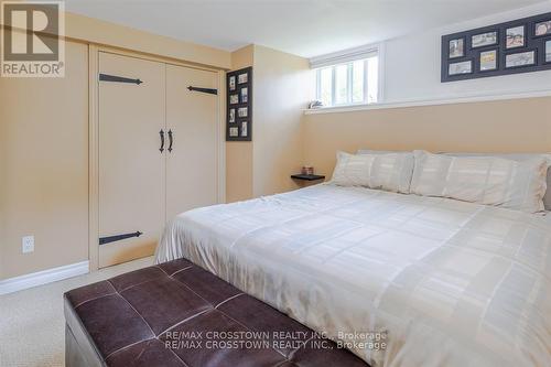 14308 County 27 Road, Springwater, ON - Indoor Photo Showing Bedroom