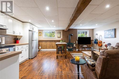 14308 County 27 Road, Springwater, ON - Indoor