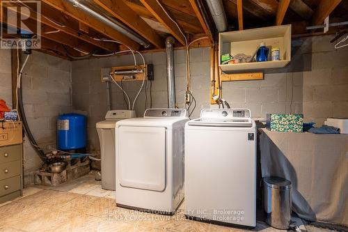 14308 County 27 Road, Springwater, ON - Indoor Photo Showing Laundry Room