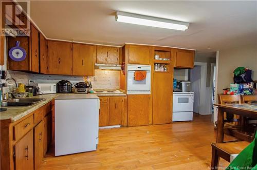 170 St. John Street, Saint John, NB - Indoor Photo Showing Kitchen