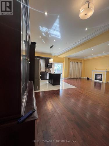 3056 Mcnaughton Avenue E, Mississauga, ON - Indoor