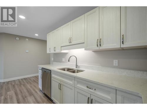 5640 51St Street Unit# 406, Osoyoos, BC - Indoor Photo Showing Kitchen With Double Sink