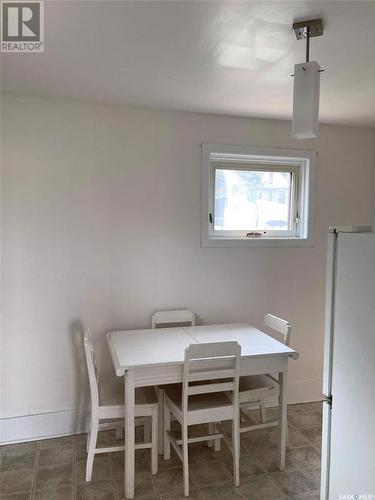 327 Maple Street W, Moose Jaw, SK - Indoor Photo Showing Dining Room