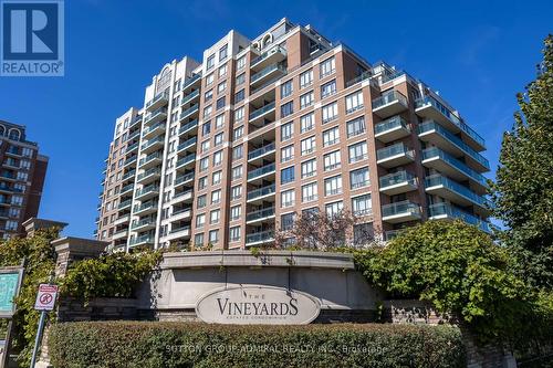 714 - 350 Red Maple Road, Richmond Hill, ON - Outdoor With Facade