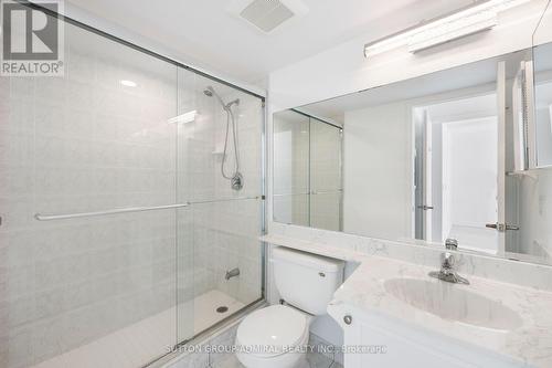 714 - 350 Red Maple Road, Richmond Hill, ON - Indoor Photo Showing Bathroom