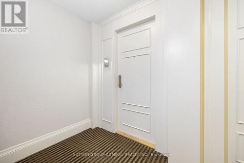 714 - 350 Red Maple Road, Richmond Hill, ON - Indoor Photo Showing Other Room