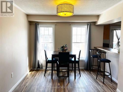 747 Challinor Terrace, Milton, ON - Indoor Photo Showing Dining Room