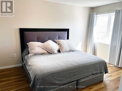 747 Challinor Terrace, Milton, ON - Indoor Photo Showing Bedroom