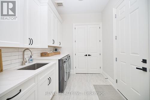 107 Millpond Road, Niagara-On-The-Lake, ON - Indoor Photo Showing Kitchen